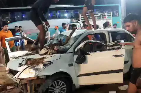കലാപയാത്രയായി മാറിയ കാവഡ് യാത്ര കലാപയാത്രയായി മാറിയ കാവഡ് യാത്ര