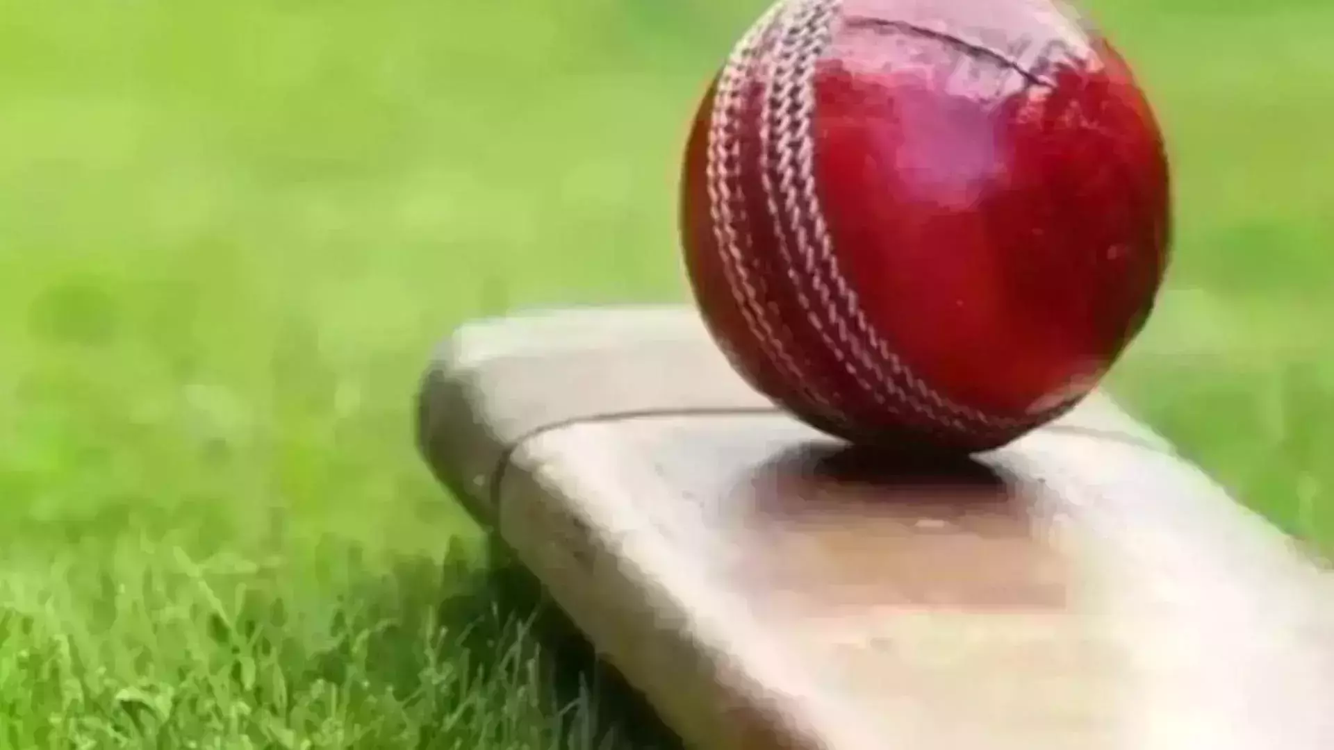 കേരള ട്വന്റി-20 ലീഗ്: സഞ്ജുവിന്റെ ടീമിനെ നയിക്കാന് സച്ചിന് ബേബി കേരള ട്വന്റി-20 ലീഗ്: സഞ്ജുവിന്റെ ടീമിനെ നയിക്കാന് സച്ചിന് ബേബി