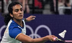 പൊരുതി വീണ് സിന്ധു; പാരീസില് മെഡലില്ല പൊരുതി വീണ് സിന്ധു; പാരീസില് മെഡലില്ല