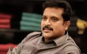 പോക്സോ കേസ്; നടൻ കൂട്ടിക്കൽ ജയചന്ദ്രൻ ഒളിവിൽ പോക്സോ കേസ്; നടൻ കൂട്ടിക്കൽ ജയചന്ദ്രൻ ഒളിവിൽ