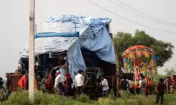 เดฌเดฟเดนเดพเดฑเดฟเดฒเตโ เดเดพเดตเดกเต เดฏเดพเดคเตเดฐเดฟเดเดฐเตเดเต เดตเดพเดนเดจเด เดตเตเดฆเตเดฏเตเดค เดคเตเดฃเดฟเดฒเตโ เดเดเดฟเดเตเดเต เด
เดชเดเดเด; เดเดฎเตเดชเดคเต เดชเตเดฐเตโ เดตเตเดฆเตเดฏเตเดคเดพเดเดพเดคเดฎเตเดฑเตเดฑเต เดฎเดฐเดฟเดเตเดเต เดฌเดฟเดนเดพเดฑเดฟเดฒเตโ เดเดพเดตเดกเต เดฏเดพเดคเตเดฐเดฟเดเดฐเตเดเต เดตเดพเดนเดจเด เดตเตเดฆเตเดฏเตเดค เดคเตเดฃเดฟเดฒเตโ เดเดเดฟเดเตเดเต เด
เดชเดเดเด; เดเดฎเตเดชเดคเต เดชเตเดฐเตโ เดตเตเดฆเตเดฏเตเดคเดพเดเดพเดคเดฎเตเดฑเตเดฑเต เดฎเดฐเดฟเดเตเดเต