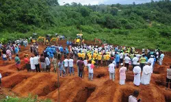 വയനാട് ഉരുള്‍പ്പൊട്ടല്‍; മൂന്നാം ദിവസവും കൂട്ടസംസ്‌കാരം; തിരിച്ചറിയാത്ത 22 ശരീരഭാഗങ്ങള്‍ ഇന്ന് സംസ്‌കരിച്ചു