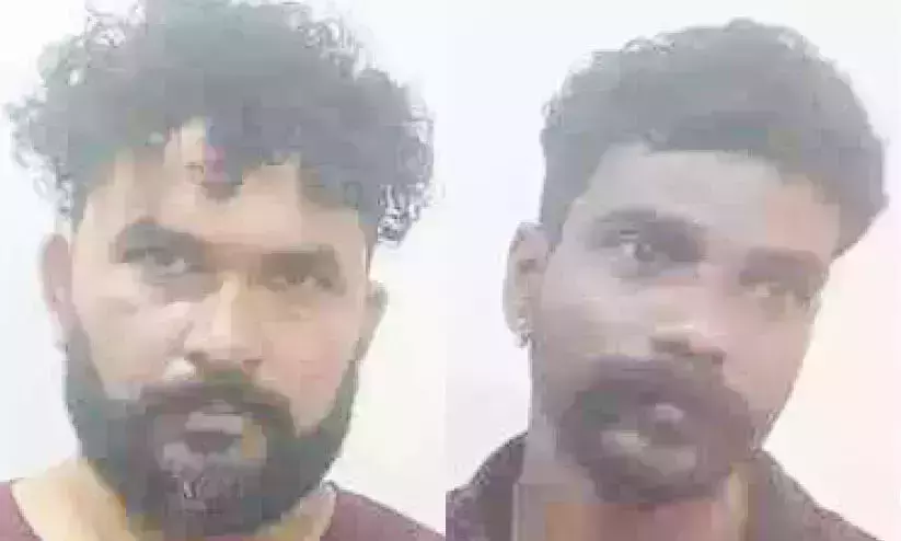 സമ്മാനര്ഹമായ ലോട്ടറി ടിക്കറ്റിന്റെ പകര്പ്പ് നിര്മിച്ച് ഏജന്സികളില്നിന്ന് പണം തട്ടിയ രണ്ടുപേര് അറസ്റ്റില് സമ്മാനര്ഹമായ ലോട്ടറി ടിക്കറ്റിന്റെ പകര്പ്പ് നിര്മിച്ച് ഏജന്സികളില്നിന്ന് പണം തട്ടിയ രണ്ടുപേര് അറസ്റ്റില്