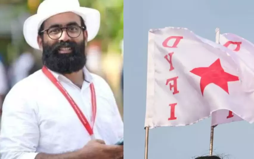 കാഫിര് സ്ക്രീന്ഷോട്ട് വിവാദം; റിബേഷ് രാമകൃഷ്ണന് പിന്തുണയുമായി ഡിവൈഎഫ്ഐ കാഫിര് സ്ക്രീന്ഷോട്ട് വിവാദം; റിബേഷ് രാമകൃഷ്ണന് പിന്തുണയുമായി ഡിവൈഎഫ്ഐ