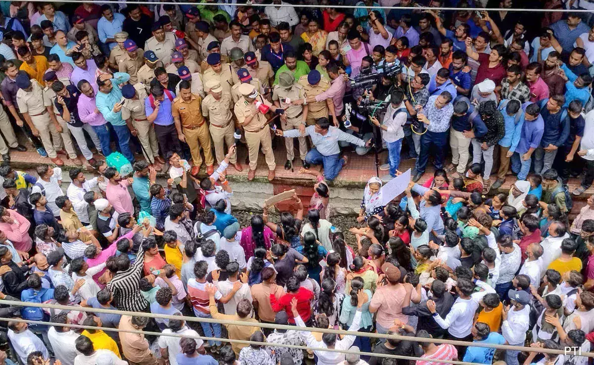 നാല് വയസ്സുകാരികള്‍ പീഡിപ്പിക്കപ്പെട്ട സംഭവം;   ബോംബെ ഹൈക്കോടതി ഇന്ന് വാദം കേള്‍ക്കും