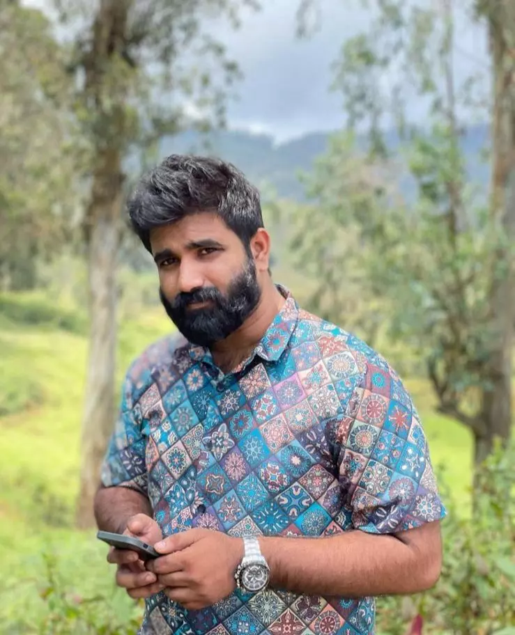 തിരുവണ്ണൂര് ബൈപ്പാസില് ലോറിക്കടിയില്പ്പെട്ട് യുവാവിന് ദാരുണാന്ത്യം തിരുവണ്ണൂര് ബൈപ്പാസില് ലോറിക്കടിയില്പ്പെട്ട് യുവാവിന് ദാരുണാന്ത്യം