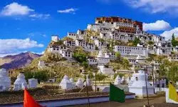 കേന്ദ്രഭരണ പ്രദേശമായ ലഡാക്കില് പുതിയ അഞ്ച് ജില്ലകള് സ്ഥാപിക്കുമെന്ന പ്രഖ്യാപനവുമായി കേന്ദ്രം കേന്ദ്രഭരണ പ്രദേശമായ ലഡാക്കില് പുതിയ അഞ്ച് ജില്ലകള് സ്ഥാപിക്കുമെന്ന പ്രഖ്യാപനവുമായി കേന്ദ്രം