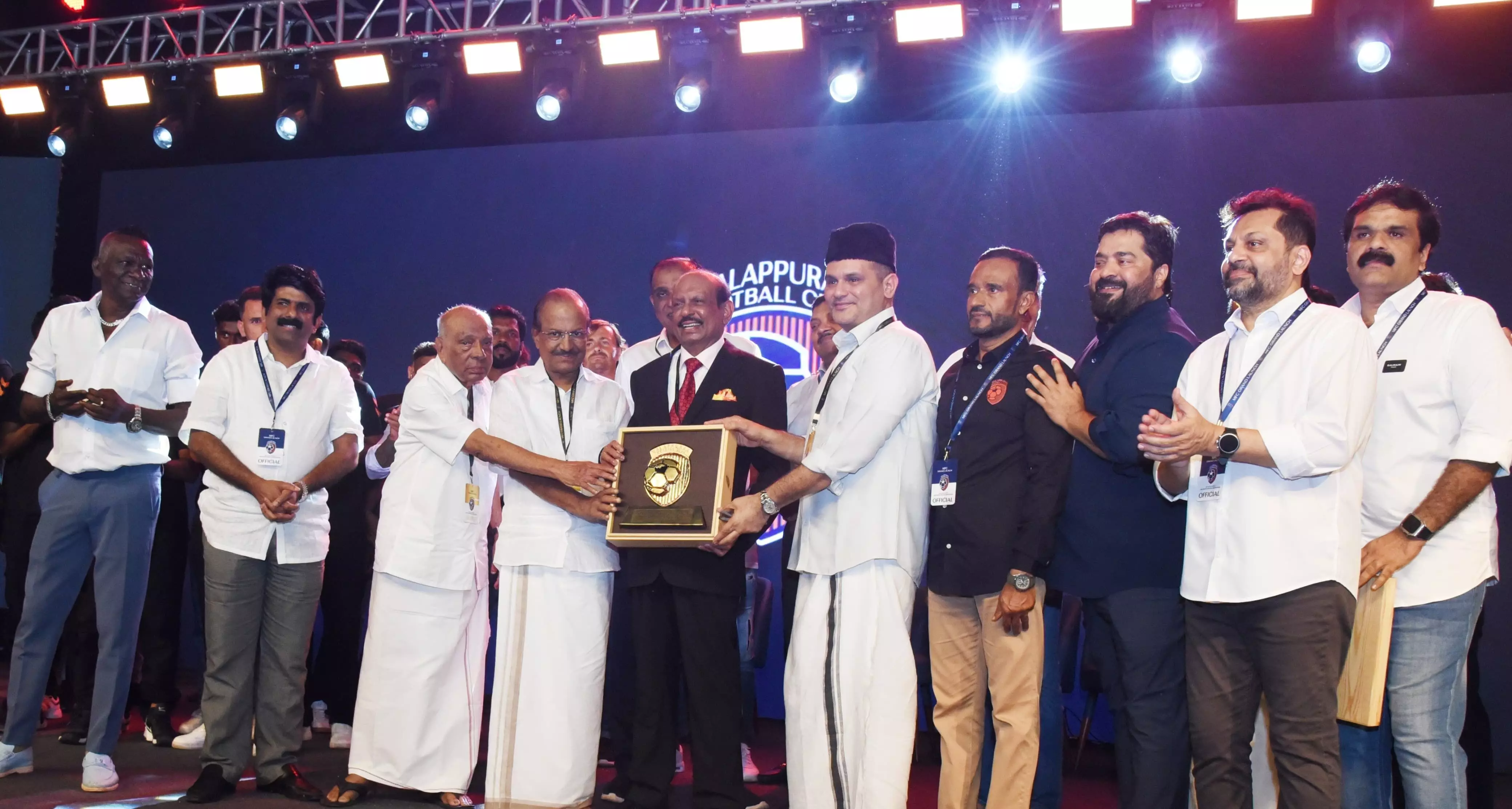 ആവേശത്തിരയിളക്കി മലപ്പുറം എഫ്.സി ലോഞ്ചിങ് ആവേശത്തിരയിളക്കി മലപ്പുറം എഫ്.സി ലോഞ്ചിങ്