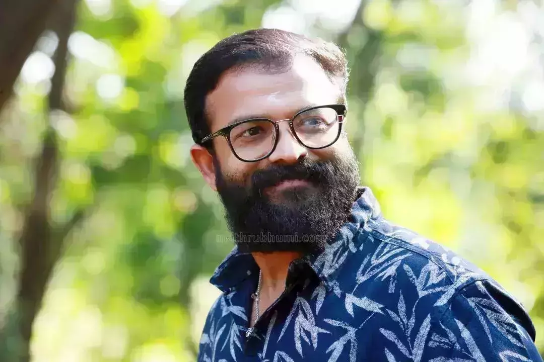 തനിക്ക് നേരെ ഉയരുന്നത് വ്യാജ ആരോപണങ്ങളാണെന്ന് നടന് ജയസൂര്യ തനിക്ക് നേരെ ഉയരുന്നത് വ്യാജ ആരോപണങ്ങളാണെന്ന് നടന് ജയസൂര്യ