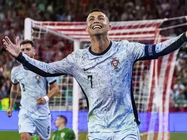 900; ഗോള്‍ മജീഷ്യന്‍ ക്രിസ്റ്റിയാനോ; ലോക ഫുട്‌ബോളില്‍ പുതുചരിത്രം