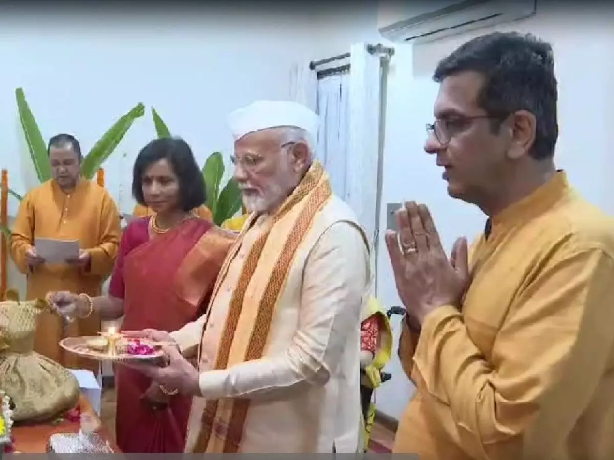 ചീഫ് ജസ്റ്റിസിന്റെ വീട്ടിലെത്തി ഗണേശപൂജയില് പങ്കെടുത്ത് പ്രധാനമന്ത്രി; വിമര്ശനവുമായി ഇന്ദിരാ ജയ്സിങ് ചീഫ് ജസ്റ്റിസിന്റെ വീട്ടിലെത്തി ഗണേശപൂജയില് പങ്കെടുത്ത് പ്രധാനമന്ത്രി; വിമര്ശനവുമായി ഇന്ദിരാ ജയ്സിങ്