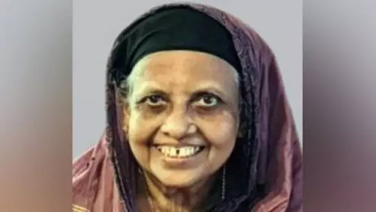 നിയമസഭാ സ്പീക്കർ എ എൻ ശംസീറിൻ്റെ മാതാവ് എ എൻ സറീന അന്തരിച്ചു നിയമസഭാ സ്പീക്കർ എ എൻ ശംസീറിൻ്റെ മാതാവ് എ എൻ സറീന അന്തരിച്ചു