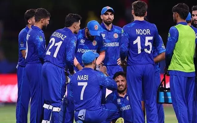 ചരിത്ര ജയവുമായി അഫ്ഗാനിസ്താന്; ദക്ഷിണാഫ്രിക്കയെ 106 ന് പിടിച്ചുകെട്ടി; 26ഓവറില് ജയം ചരിത്ര ജയവുമായി അഫ്ഗാനിസ്താന്; ദക്ഷിണാഫ്രിക്കയെ 106 ന് പിടിച്ചുകെട്ടി; 26ഓവറില് ജയം
