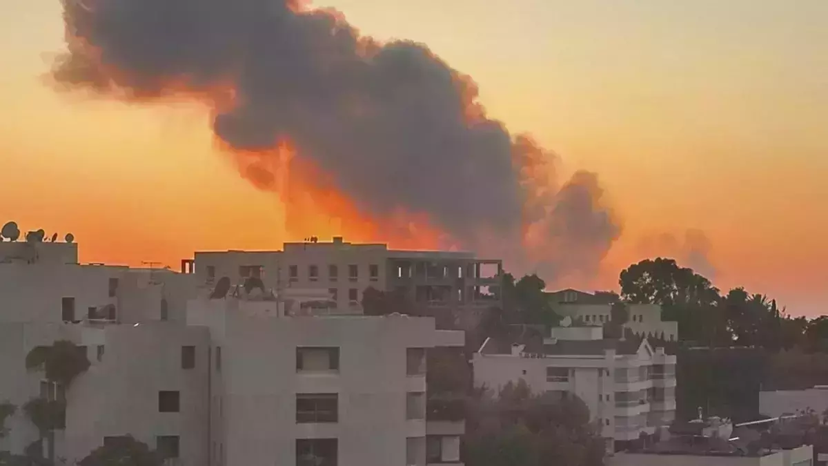 ബെയ്‌റൂത്തില്‍ സയ്യിദ് ഹസന്‍ നസ്‌റല്ലയെ ലക്ഷ്യം വച്ച് ഇസ്രായേലിന്റെ വ്യോമാക്രമണം; ഒമ്പത് മരണം