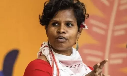 ഫലസ്തീനില്‍ ഇസ്രായേല്‍ കൊന്നുതള്ളിയ കുഞ്ഞുങ്ങള്‍ക്ക് ഐക്യദാര്‍ഢ്യം; പുരസ്‌കാരം വേണ്ടെന്നുവച്ച് ജസീന്ത കര്‍ക്കാത്ത