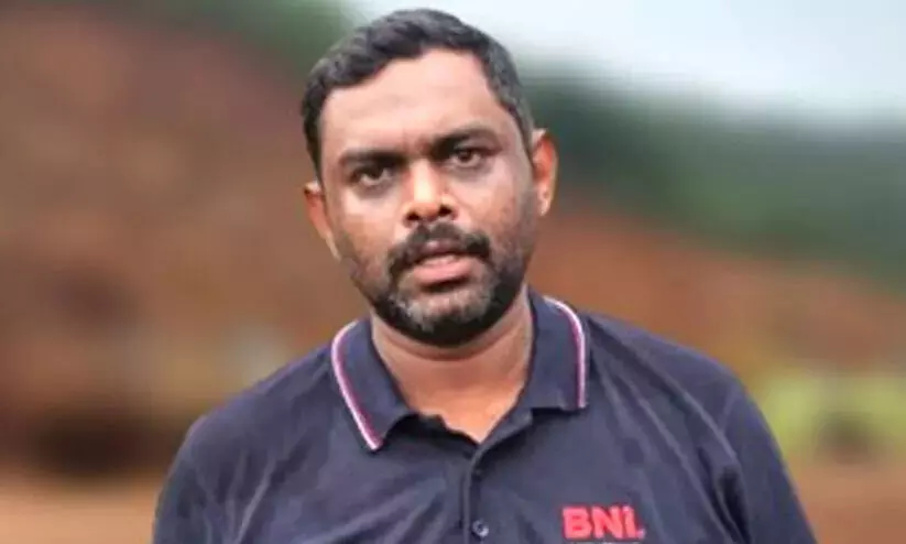 പതിനായിരത്തില് നിന്നു രണ്ട് ലക്ഷത്തിലേക്ക്; ഒറ്റ ദിവസം കൊണ്ട് മനാഫിന്റെ യൂട്യൂബ് ചാനലിന് വന് കുതിപ്പ് പതിനായിരത്തില് നിന്നു രണ്ട് ലക്ഷത്തിലേക്ക്; ഒറ്റ ദിവസം കൊണ്ട് മനാഫിന്റെ യൂട്യൂബ് ചാനലിന് വന് കുതിപ്പ്