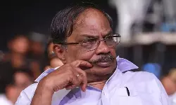 എം ടിയുടെ വീട്ടില് മോഷണം; 26 പവന് സ്വര്ണ്ണം കവര്ന്നു എം ടിയുടെ വീട്ടില് മോഷണം; 26 പവന് സ്വര്ണ്ണം കവര്ന്നു