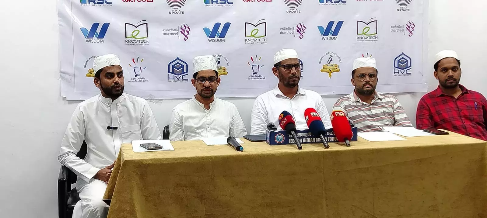 പ്രവാസി സാഹിത്യോല്സവ് നവംബര് ഒന്നിന് ജിദ്ദയില് പ്രവാസി സാഹിത്യോല്സവ് നവംബര് ഒന്നിന് ജിദ്ദയില്