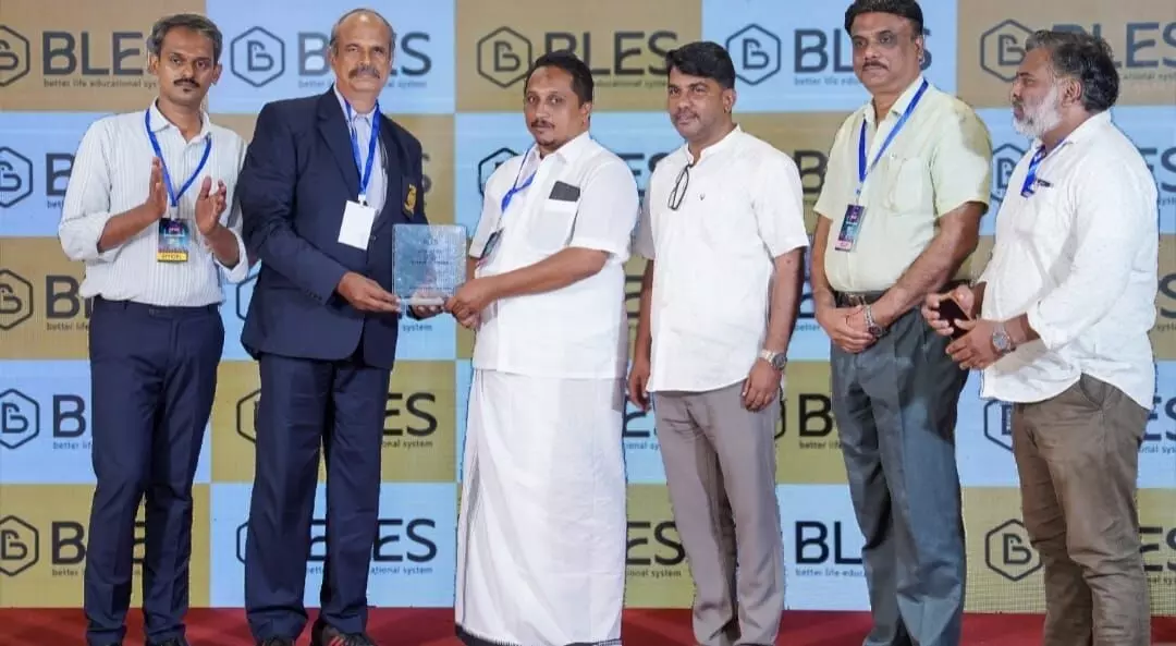 ബെറ്റര് എജ്യുക്കേഷന് ലൈഫ് പുരസ്കാരം ഹമീദ് പരപ്പനങ്ങാടിക്ക് ബെറ്റര് എജ്യുക്കേഷന് ലൈഫ് പുരസ്കാരം ഹമീദ് പരപ്പനങ്ങാടിക്ക്