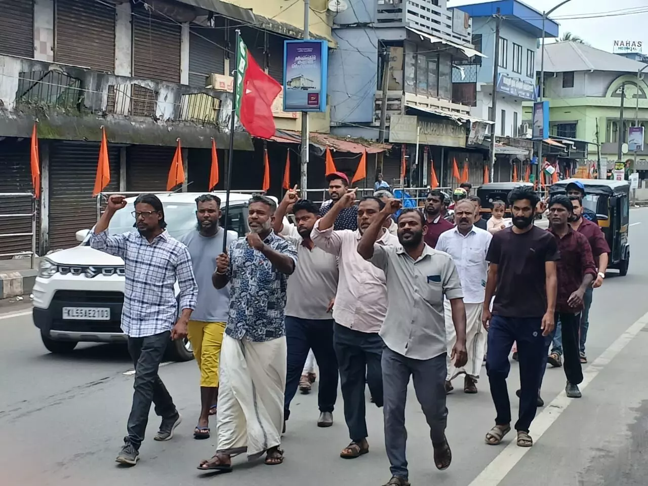 ആര്എസ്എസ് പരിപാടിക്ക് നഗരസഭാ സ്റ്റേഡിയം: പ്രതിഷേധിച്ച് എസ്ഡിപിഐ ആര്എസ്എസ് പരിപാടിക്ക് നഗരസഭാ സ്റ്റേഡിയം: പ്രതിഷേധിച്ച് എസ്ഡിപിഐ