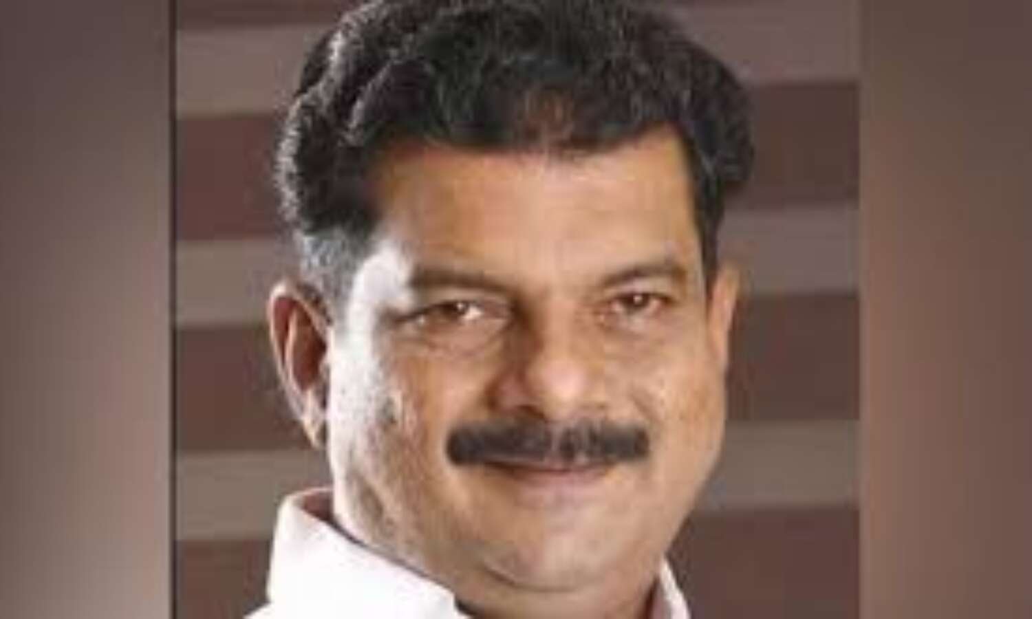 പിവി അന്വര് എംഎല്എയ്ക്കെതിരെ നിയമനടപടിക്കൊരുങ്ങി ഡിഎംകെ പിവി അന്വര് എംഎല്എയ്ക്കെതിരെ നിയമനടപടിക്കൊരുങ്ങി ഡിഎംകെ
