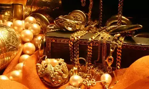 റെക്കോര്ഡ് ഭേദിച്ച് സ്വര്ണവില റെക്കോര്ഡ് ഭേദിച്ച് സ്വര്ണവില