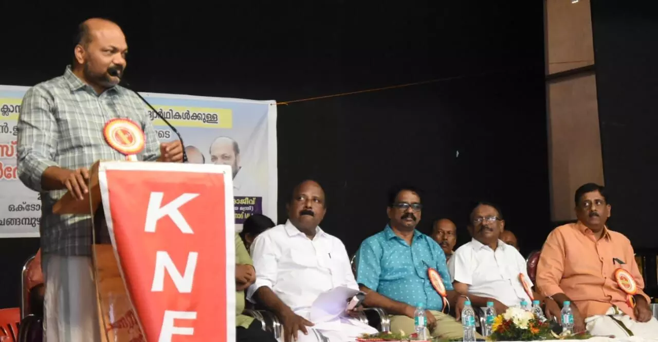 ജനാധിപത്യത്തെ സംരക്ഷിക്കാന് മാധ്യമങ്ങള്ക്ക് കഴിയണം: മന്ത്രി പി രാജീവ് ജനാധിപത്യത്തെ സംരക്ഷിക്കാന് മാധ്യമങ്ങള്ക്ക് കഴിയണം: മന്ത്രി പി രാജീവ്