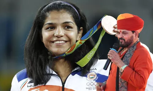 ബ്രിജ് ഭൂഷണ് സിങ് ശരീരത്തില് തൊട്ടു ലൈംഗികാതിക്രം തുറന്ന് പറഞ്ഞ് സാക്ഷി മാലിക്കിന്റെ ആത്മകഥ ബ്രിജ് ഭൂഷണ് സിങ് ശരീരത്തില് തൊട്ടു ലൈംഗികാതിക്രം തുറന്ന് പറഞ്ഞ് സാക്ഷി മാലിക്കിന്റെ ആത്മകഥ