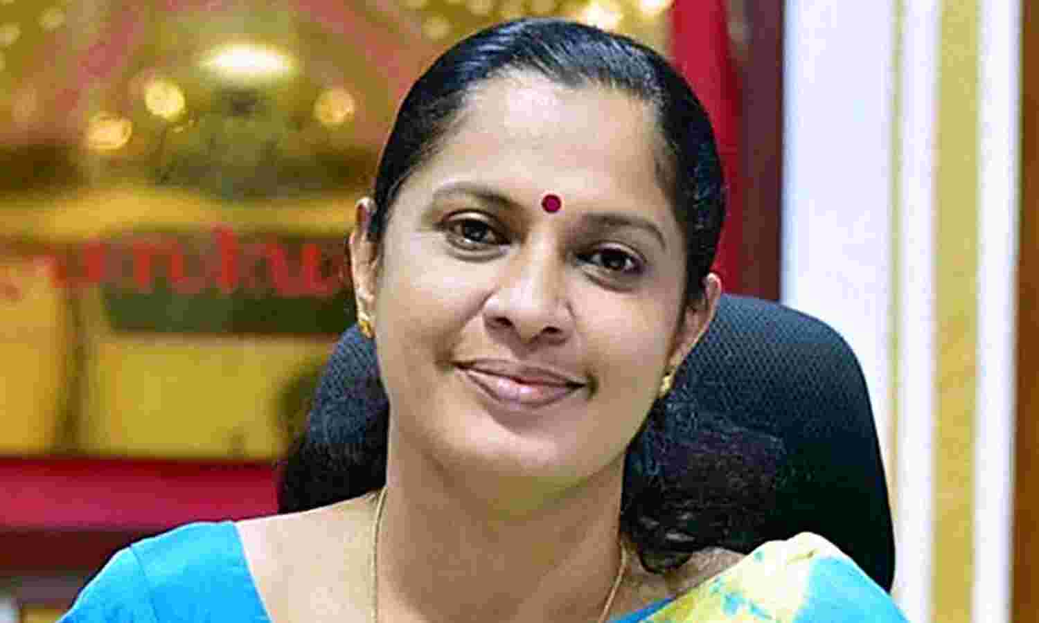 എഡിഎമ്മിന്റെ മരണം: പി പി ദിവ്യ പോലിസ് കസ്റ്റഡിയില് എഡിഎമ്മിന്റെ മരണം: പി പി ദിവ്യ പോലിസ് കസ്റ്റഡിയില്