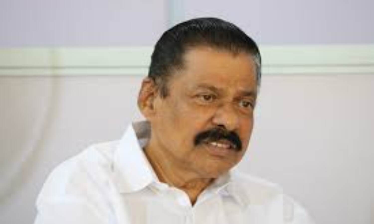 വയനാട്ടില് പ്രിയങ്ക ഗാന്ധി ജയിക്കാന് കാരണം ജമാഅത്ത്, എസ്ഡിപിഐ വോട്ടുകള്: എം വി ഗോവിന്ദന് വയനാട്ടില് പ്രിയങ്ക ഗാന്ധി ജയിക്കാന് കാരണം ജമാഅത്ത്, എസ്ഡിപിഐ വോട്ടുകള്: എം വി ഗോവിന്ദന്