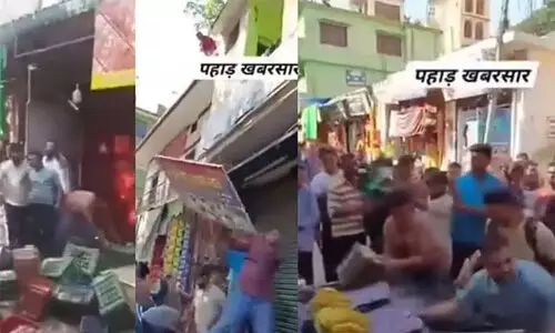 ലവ് ജിഹാദ് ആരോപിച്ച് മുസ്ലിം കടകള് തകര്ത്ത് ഹിന്ദുത്വര് ലവ് ജിഹാദ് ആരോപിച്ച് മുസ്ലിം കടകള് തകര്ത്ത് ഹിന്ദുത്വര്