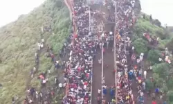 ദീപാവലി ആഘോഷങ്ങള്‍ക്കിടെ ചിക്കമംഗളൂരുവില്‍ അപകടം; മലമുകളിലെ ക്ഷേത്രത്തില്‍ കുടുങ്ങിക്കിടക്കുന്നത് നിരവധി തീര്‍ത്ഥാടകര്‍