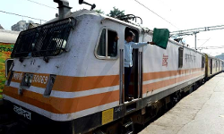 പുതിയ ട്രെയിന്‍ ടിക്കറ്റ് ബുക്കിങ് നിയമങ്ങള്‍ ഇന്ന് മുതല്‍ പ്രാബല്യത്തില്‍; റിസര്‍വേഷന്‍ ടിക്കറ്റുകള്‍ ബുക്ക് ചെയ്യാവുന്ന കാലപരിധി കുറച്ചു