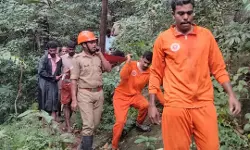 നെടുമങ്ങാട് തിരിച്ചിട്ടപ്പാറയില്‍ യുവാവ് മിന്നലേറ്റ് മരിച്ചു