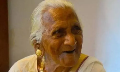 കടന്നല്ക്കുത്തേറ്റ് 108 വയസ്സുകാരി മരിച്ചു; മൂന്നുപേര് ചികിത്സയില് കടന്നല്ക്കുത്തേറ്റ് 108 വയസ്സുകാരി മരിച്ചു; മൂന്നുപേര് ചികിത്സയില്