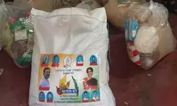 വയനാട്ടില്‍ രാഹുല്‍ ഗാന്ധിയുടെയും പ്രിയങ്ക ഗാന്ധിയുടെയും ചിത്രങ്ങള്‍ പതിച്ച ഭക്ഷ്യക്കിറ്റുകള്‍ പിടികൂടി