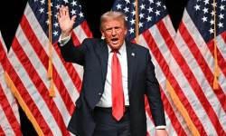 ട്രംപ് അധികാരത്തിലേക്ക്: കാനഡയിലേക്ക് കുടിയേറാന് മാര്ഗം തേടി നിരവധി പേര് ട്രംപ് അധികാരത്തിലേക്ക്: കാനഡയിലേക്ക് കുടിയേറാന് മാര്ഗം തേടി നിരവധി പേര്