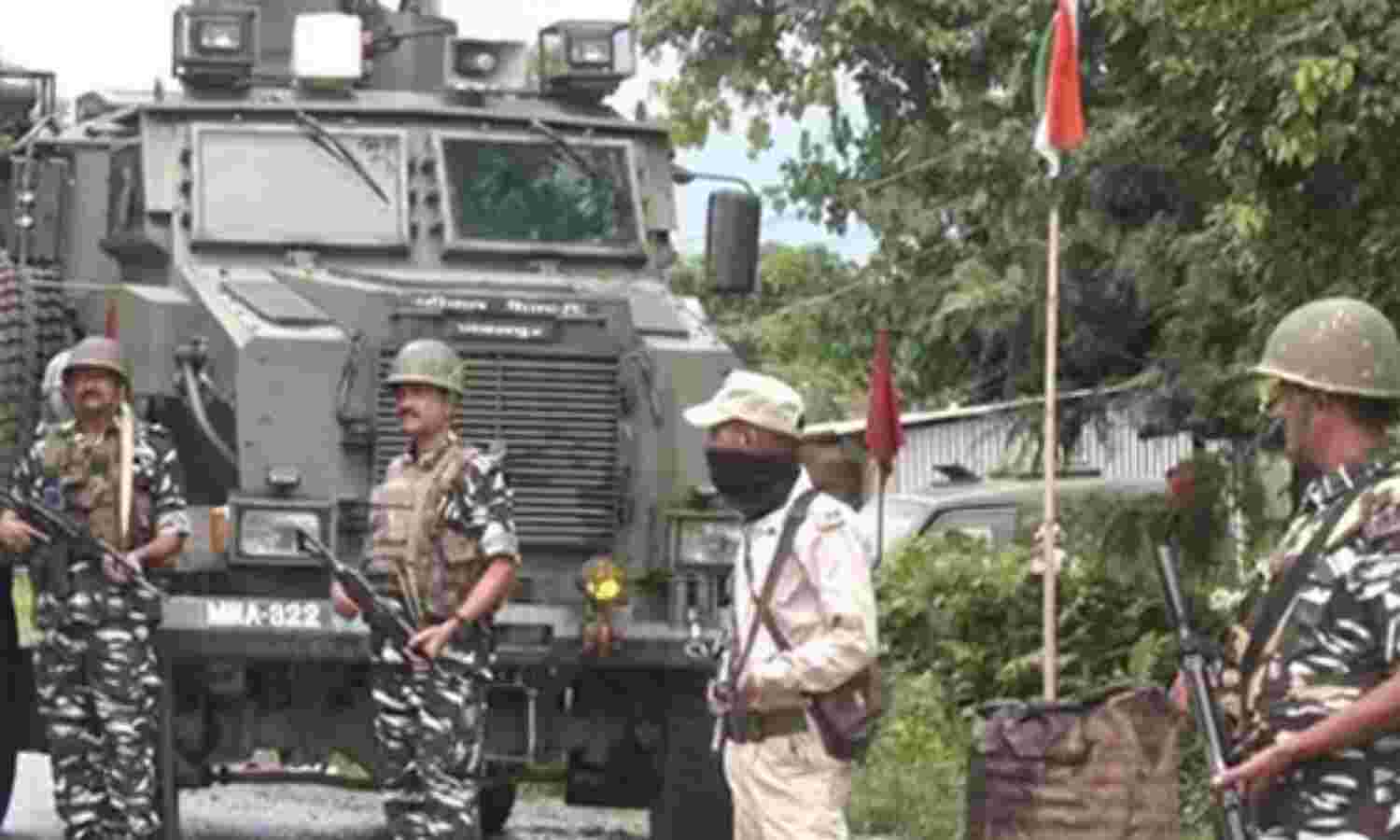 മണിപ്പൂരില് ഏറ്റുമുട്ടല്: 12 പേര് കൊല്ലപ്പെട്ടു; ഒരു സിആര്പിഎഫ് ജവാനും പരിക്ക് മണിപ്പൂരില് ഏറ്റുമുട്ടല്: 12 പേര് കൊല്ലപ്പെട്ടു; ഒരു സിആര്പിഎഫ് ജവാനും പരിക്ക്
