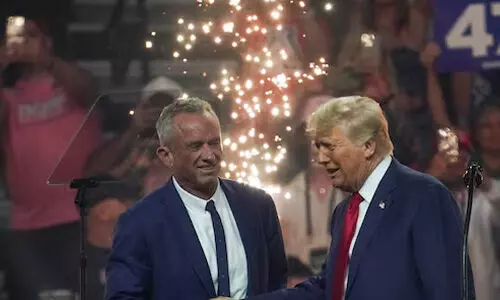 വാക്സിന് വിരുദ്ധന് റോബര്ട്ട് എഫ് കെന്നഡി ജൂനിയര് യുഎസ് ഹെല്ത്ത് സെക്രട്ടറിയാവും വാക്സിന് വിരുദ്ധന് റോബര്ട്ട് എഫ് കെന്നഡി ജൂനിയര് യുഎസ് ഹെല്ത്ത് സെക്രട്ടറിയാവും