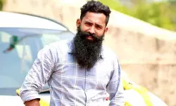 ഖത്തറില് വാഹനാപകടം; കണ്ണൂര് മട്ടന്നൂര് സ്വദേശി ഉള്പ്പെടെ രണ്ടുപേര് മരിച്ചു ഖത്തറില് വാഹനാപകടം; കണ്ണൂര് മട്ടന്നൂര് സ്വദേശി ഉള്പ്പെടെ രണ്ടുപേര് മരിച്ചു