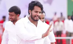 കര്ണാടക ഉപതിരഞ്ഞെടുപ്പില് ബിജെപിക്ക് തിരിച്ചടി; മൂന്ന് സീറ്റിലും കോണ്ഗ്രസ്; കുമാരസ്വാമിയുടെ മകന് തോല്വി കര്ണാടക ഉപതിരഞ്ഞെടുപ്പില് ബിജെപിക്ക് തിരിച്ചടി; മൂന്ന് സീറ്റിലും കോണ്ഗ്രസ്; കുമാരസ്വാമിയുടെ മകന് തോല്വി