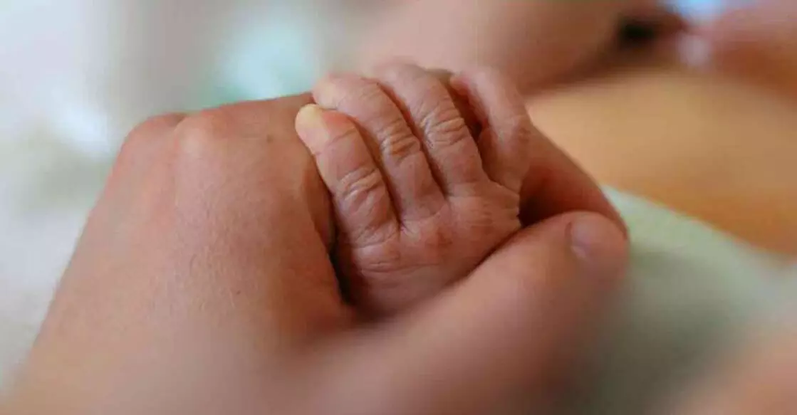 നവജാതശിശുവിന്റെ രൂപവ്യതിയാനം; ജില്ലാതല അന്വേഷണം ആരംഭിച്ചു നവജാതശിശുവിന്റെ രൂപവ്യതിയാനം; ജില്ലാതല അന്വേഷണം ആരംഭിച്ചു