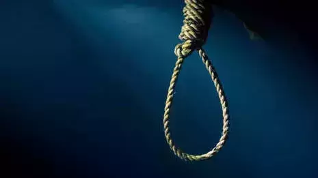 ശമ്പളം ലഭിക്കാത്തതില്‍ മനംനൊന്ത് കമ്പനി ജീവനക്കാരന്‍ ജീവനൊടുക്കി