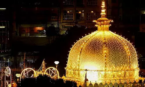 സുപ്രിംകോടതി വിധി ലംഘിച്ച് അജ്മീര് ദര്ഗയ്ക്കെതിരായ കേസ് പരിഗണിച്ച് സിവില് കോടതി; ഹൈക്കോടതിയില് ഹരജി നല്കി പണ്ഡിതര് സുപ്രിംകോടതി വിധി ലംഘിച്ച് അജ്മീര് ദര്ഗയ്ക്കെതിരായ കേസ് പരിഗണിച്ച് സിവില് കോടതി; ഹൈക്കോടതിയില് ഹരജി നല്കി പണ്ഡിതര്