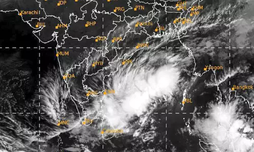 ഫെയ്ഞ്ചല്‍ ചുഴലിക്കാറ്റ് ഇന്ന് കരതൊടും; തമിഴ്‌നാട്ടിലും ആന്ധ്രയിലും അതീവ ജാഗ്രത