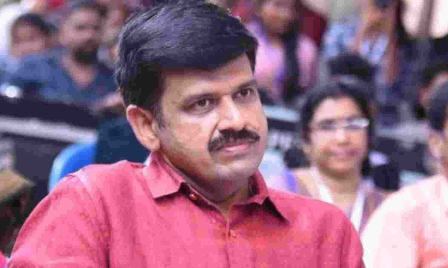 സന്ദീപ് വാരിയരെ കെപിസിസി വക്താവാക്കി കോണ്ഗ്രസ് സന്ദീപ് വാരിയരെ കെപിസിസി വക്താവാക്കി കോണ്ഗ്രസ്