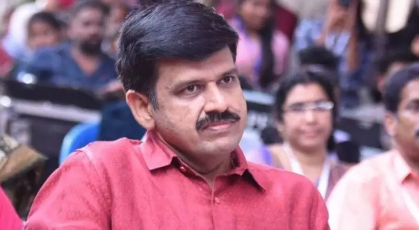 സന്ദീപ് വാരിയരെ കെപിസിസി വക്താവാക്കി കോണ്ഗ്രസ് സന്ദീപ് വാരിയരെ കെപിസിസി വക്താവാക്കി കോണ്ഗ്രസ്