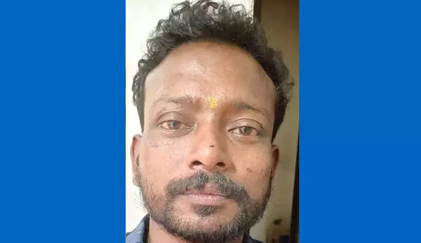 തൃശൂരില്‍ നടു റോഡില്‍ യുവതിയെ കുത്തി വീഴ്ത്തി മുന്‍ ഭര്‍ത്താവ്; പ്രതി കീഴടങ്ങി