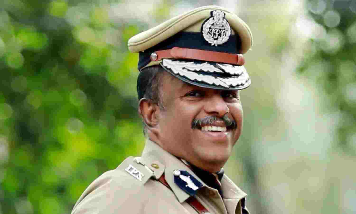എം ആര് അജിത് കുമാറിനെ ഡിജിപിയാക്കാന് സര്ക്കാര് നീക്കം എം ആര് അജിത് കുമാറിനെ ഡിജിപിയാക്കാന് സര്ക്കാര് നീക്കം