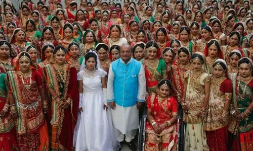 സൂറത്തില്‍ ശനിയാഴ്ച 111 പെണ്‍കുട്ടികളുടെ സമൂഹവിവാഹം; ആദ്യ കുട്ടിയുടെ ചെലവും വഹിക്കും